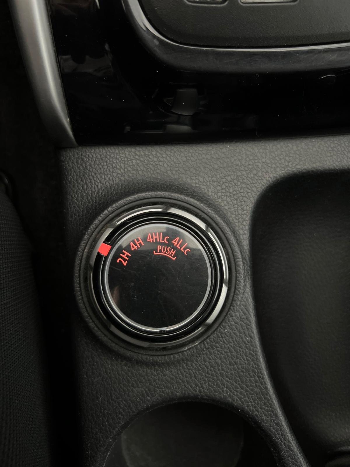 Mitsubishi L200 2.4 DI-D/181CV Double Cab Intense