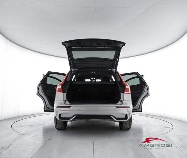 VOLVO XC60 B4 (d) AWD Geartronic R-design - AUTOCARRO N1