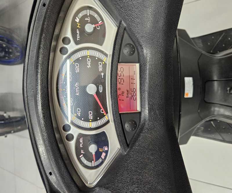 Yamaha X-Max 250 - 2012