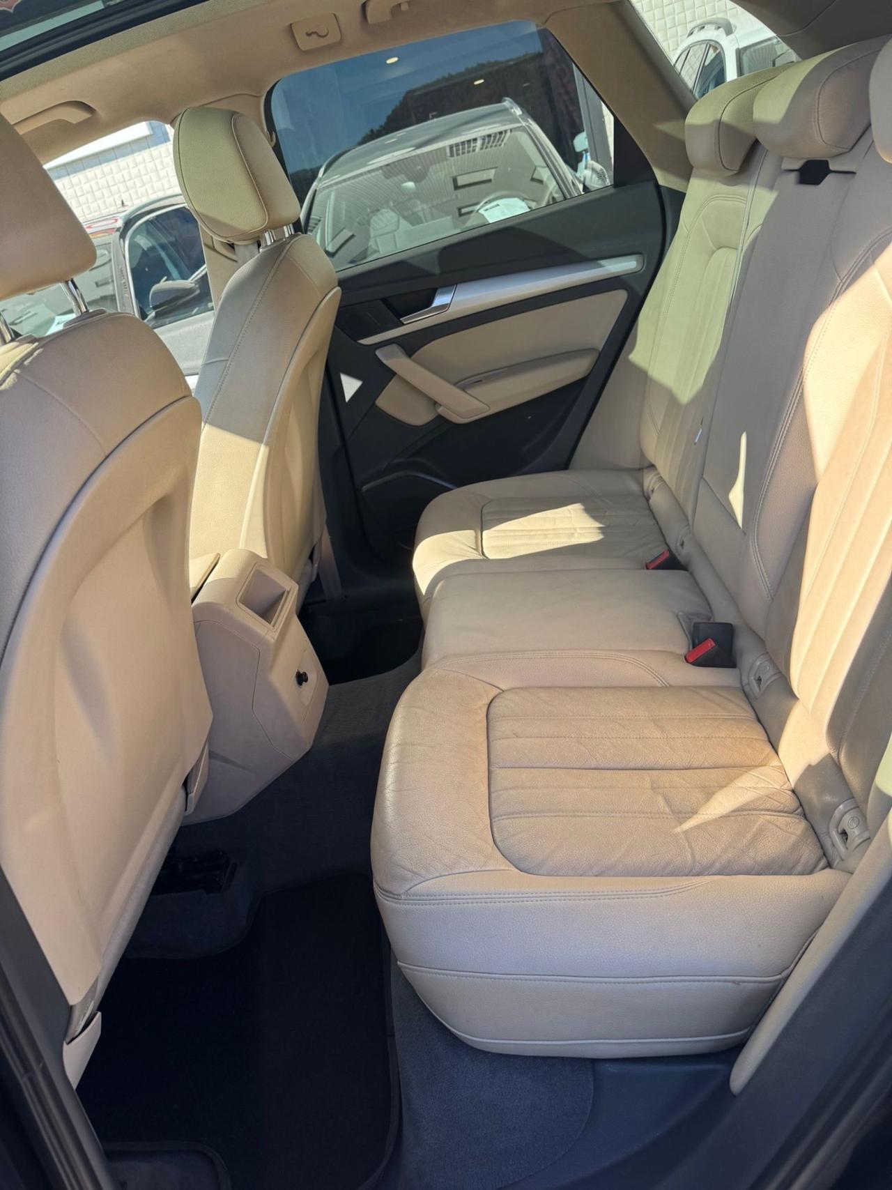 Audi Q5 2.0 TDI 150 CV TETTO 20’