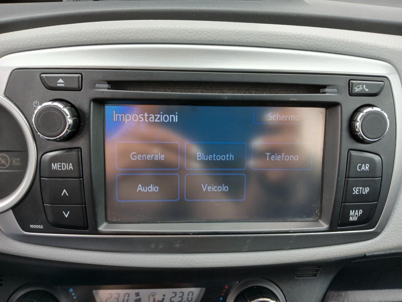 TOYOTA YARIS 1.5 HYBRID 5P LOUNGE BENZINA AUTO