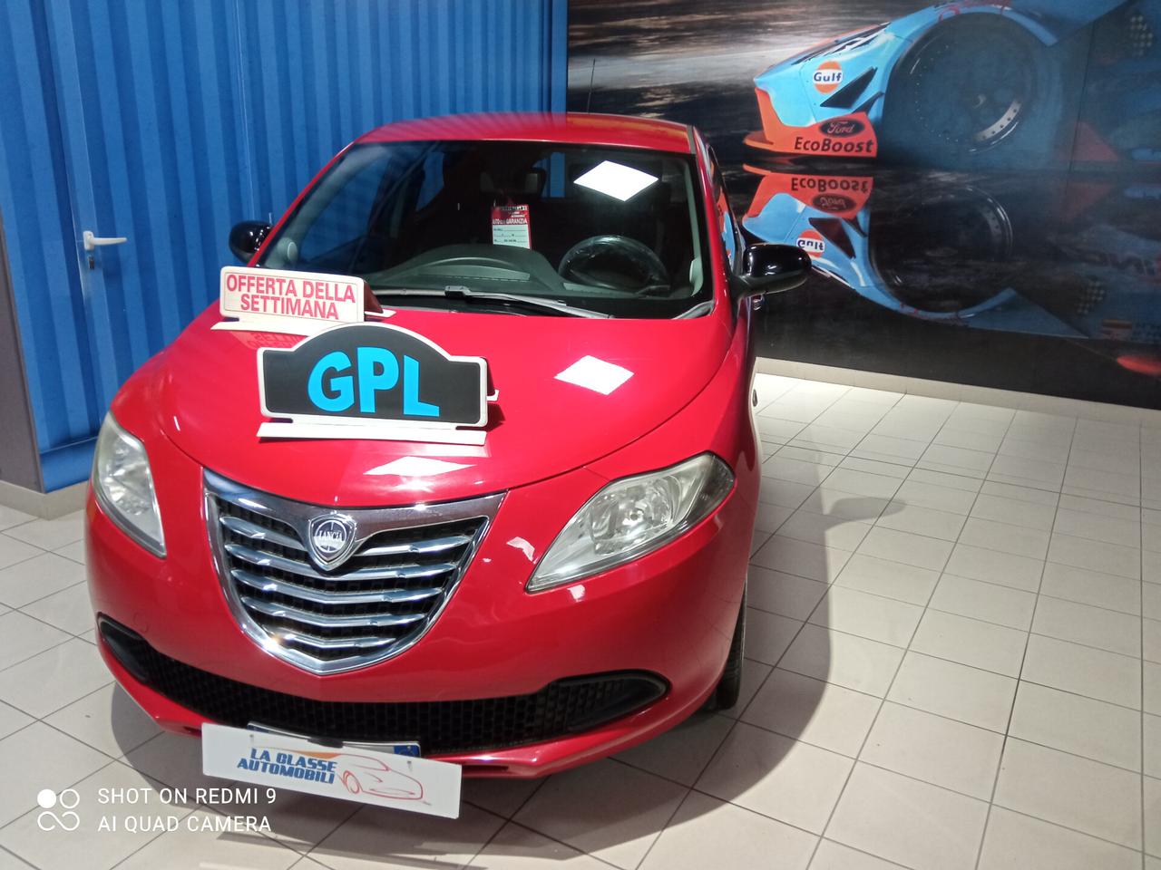 Lancia Ypsilon 1.2 69 CV 5 porte Ecochic Gold