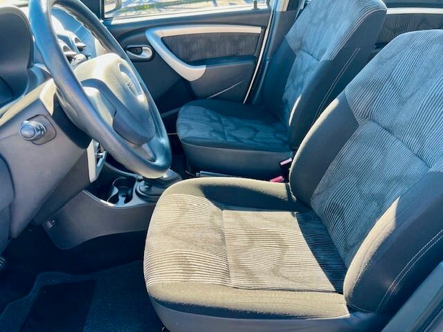 Dacia Sandero 1.2 16V - 2010