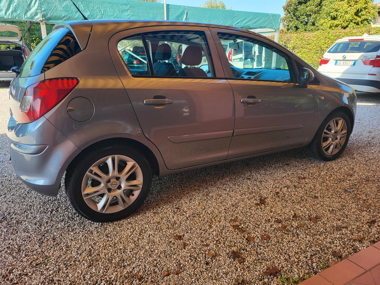 Opel Corsa 1.2 5 porte Enjoy valida x neopatentati