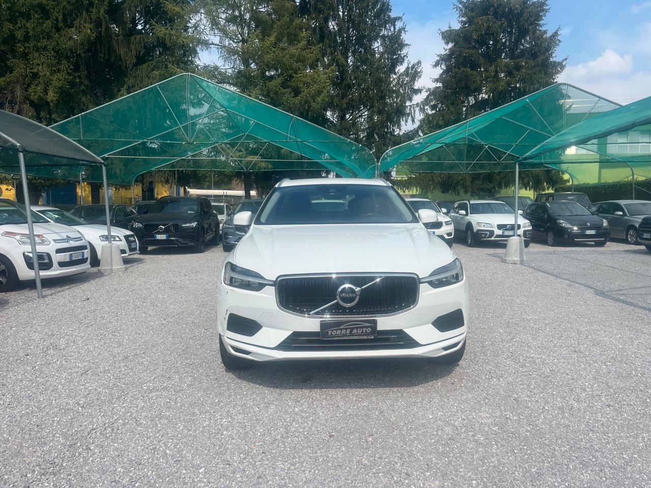 Volvo XC 60 B4 (d) AWD Geartronic Momentum motore rotto