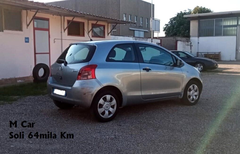 Toyota Yaris 1.0 solo 64mila km