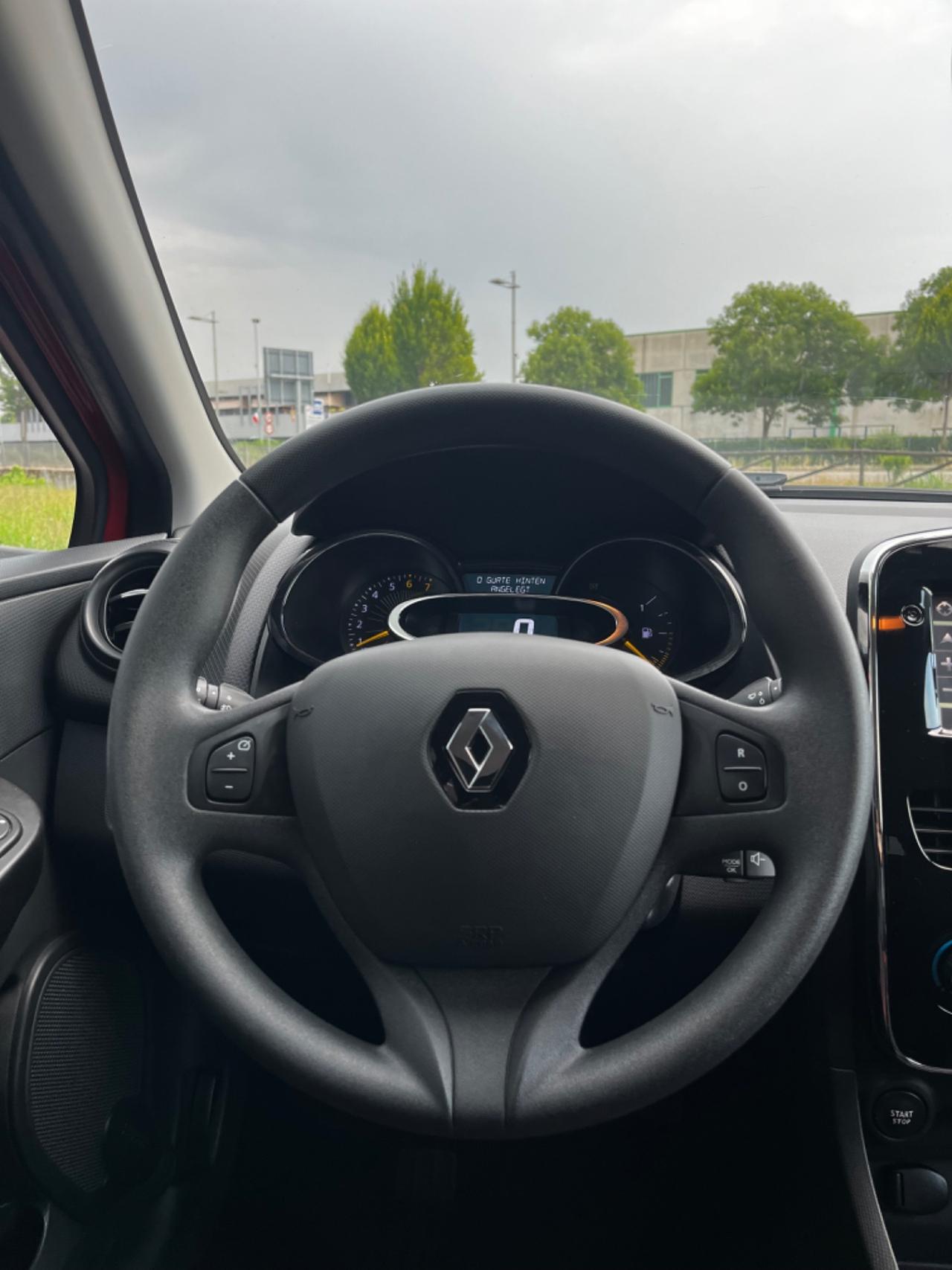 Renault Clio 1.2 Neopatentati