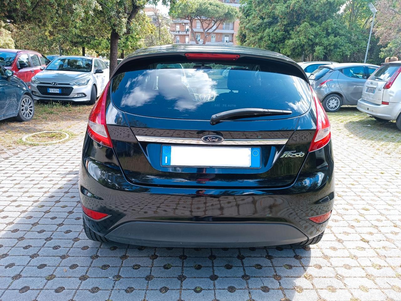 Ford Fiesta 1.4 5 porte GPL