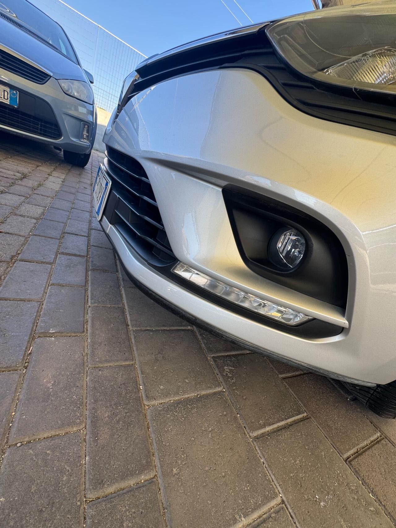 Renault Clio 1.2 75CV 5 porte Intens