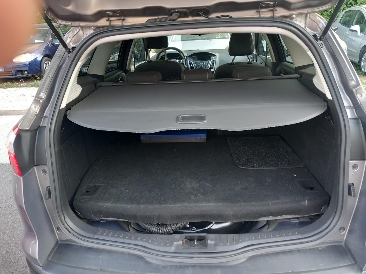 Ford Focus 1.6 120 CV GPL SW Titanium