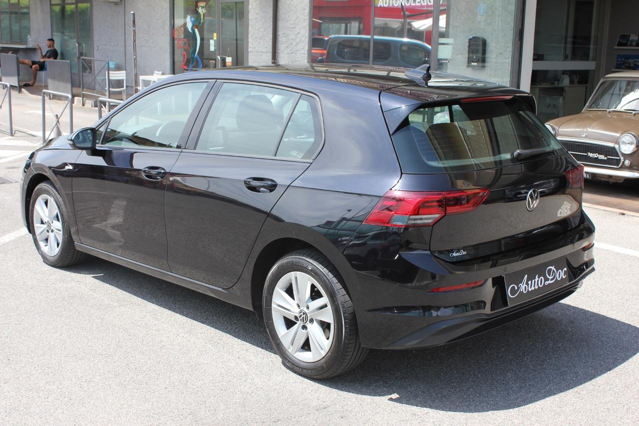 Volkswagen Golf 2.0 TDI 115 CV LIFE NAVY VOLANTE RISCALDABILE ADAPTIVE CRUISE CONTROL
