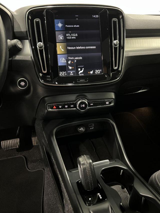 VOLVO XC40 T5 Recharge Plug-in Hybrid Inscription tetto pan.