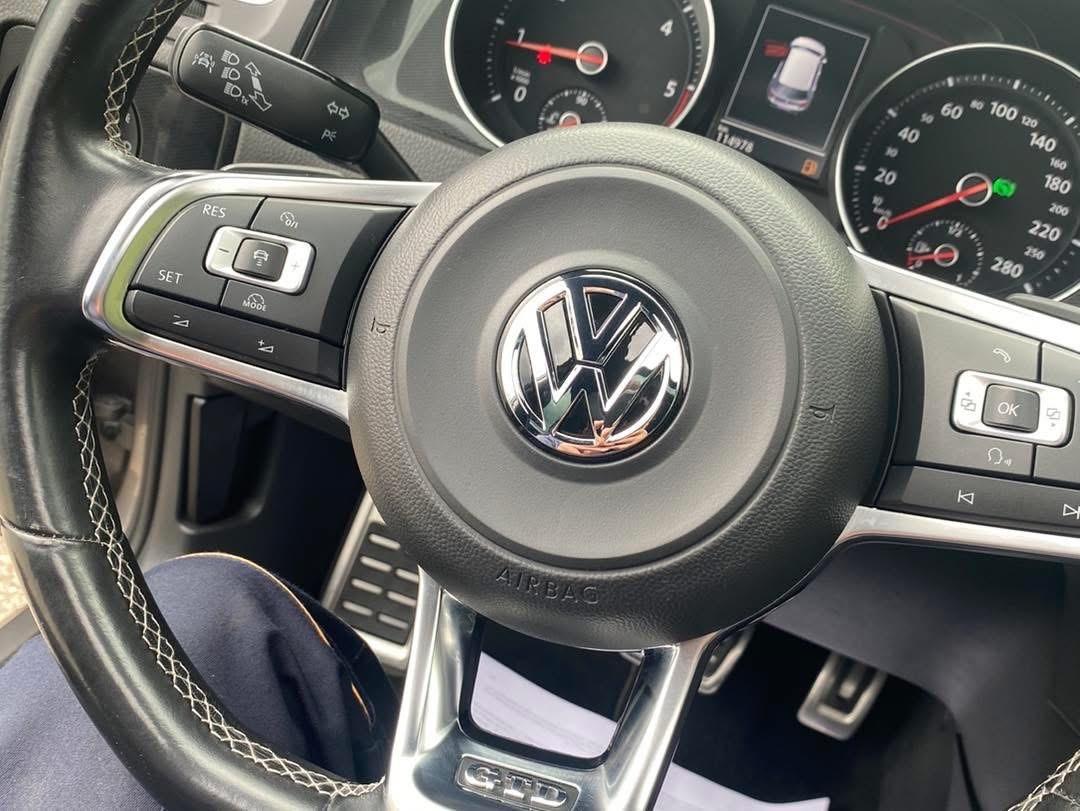 Volkswagen Golf GTD 2.0 TDI DSG BlueMotion Technology