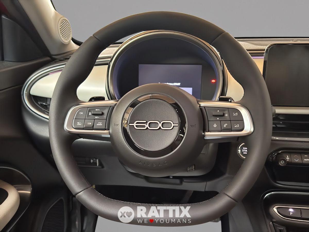 Fiat 600 1.2 hybrid 145CV La Prima auto