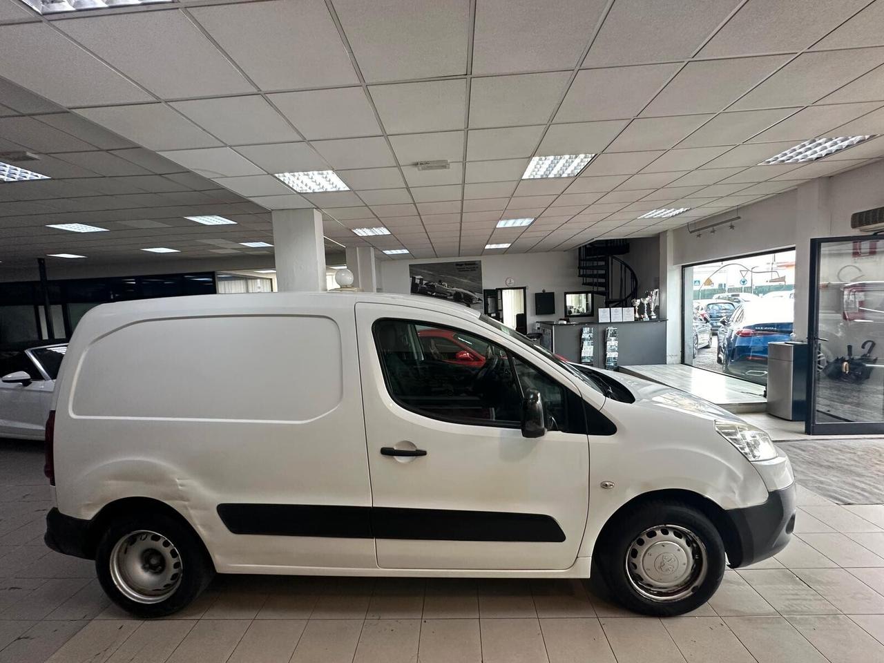 Peugeot Partner 1.6 HDi 90CV FAP L1 3 posti Furgone COIBENTATO FATTURABILE