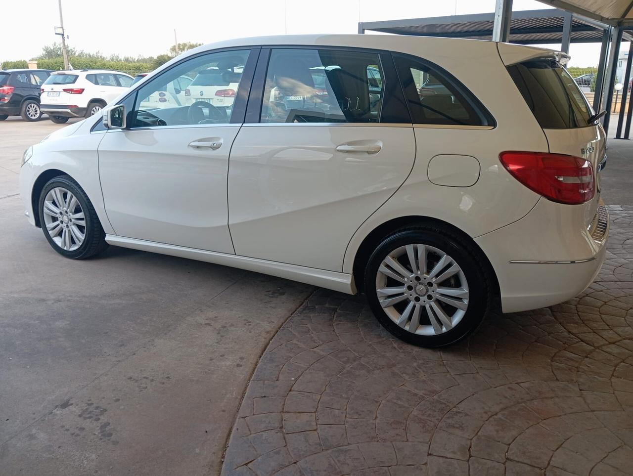 Mercedes-benz B 200 CDI BlueEFFICIENCY Executive