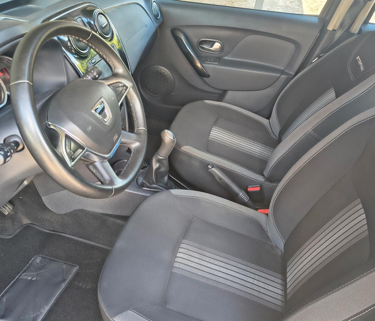 DACIA SANDERO STEPWAY 1.5 DCI 90 CV 43.000 KM