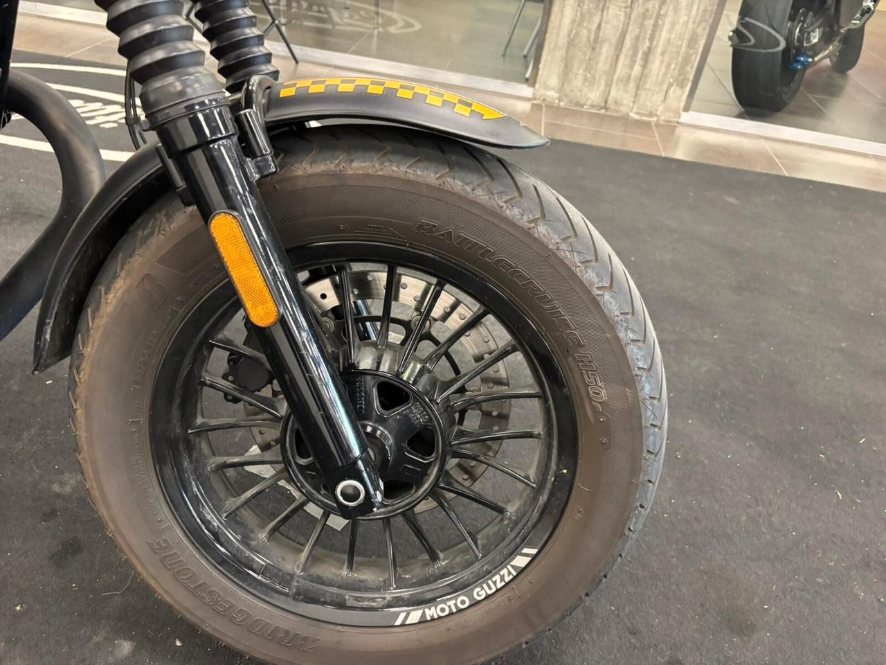 Moto Guzzi V9 BOBBER