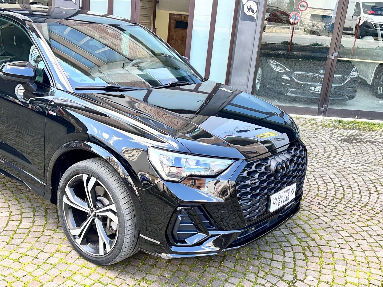 Audi Q3 40 TFSI quattro S tronic S line edition