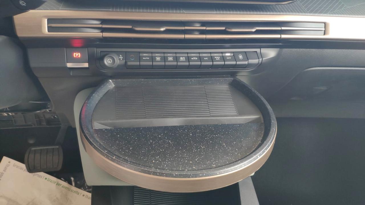 Lancia Ypsilon Hybrid e-DCT