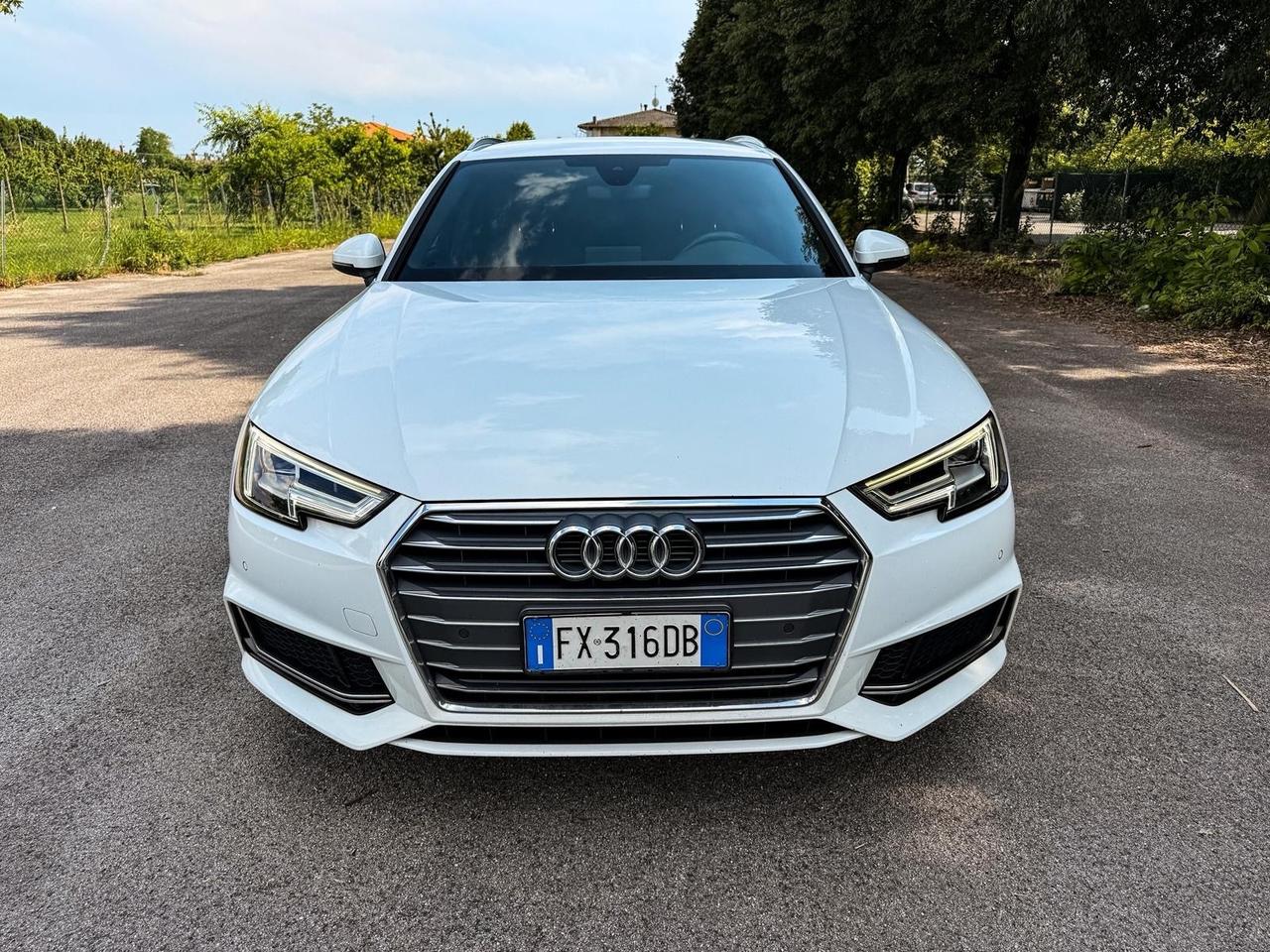 Audi A4 45 TFSI quattro S tronic Sport