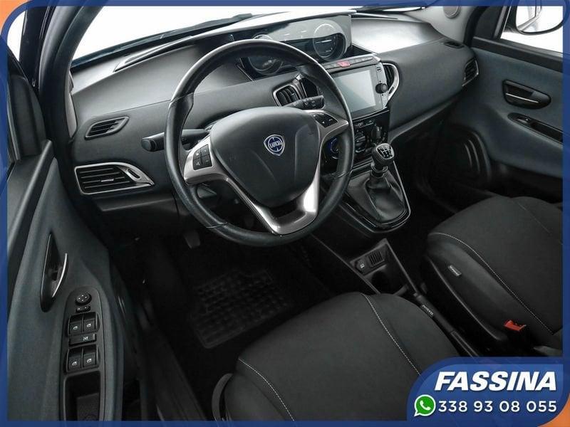 Lancia Ypsilon 1.0 FireFly 5 porte S&S Hybrid Gold