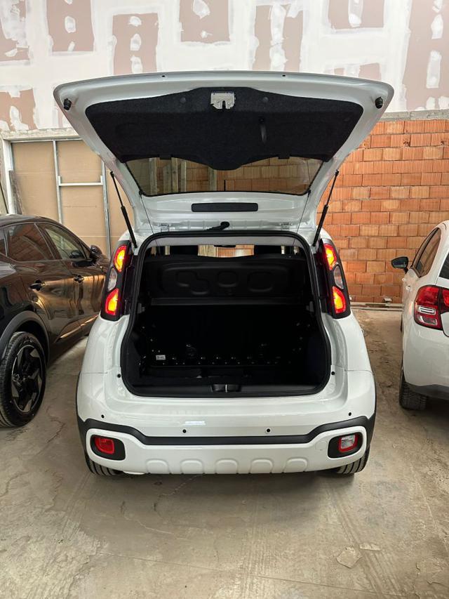 FIAT Panda New Panda 1.0 FireFly S&S Hybrid Pandina