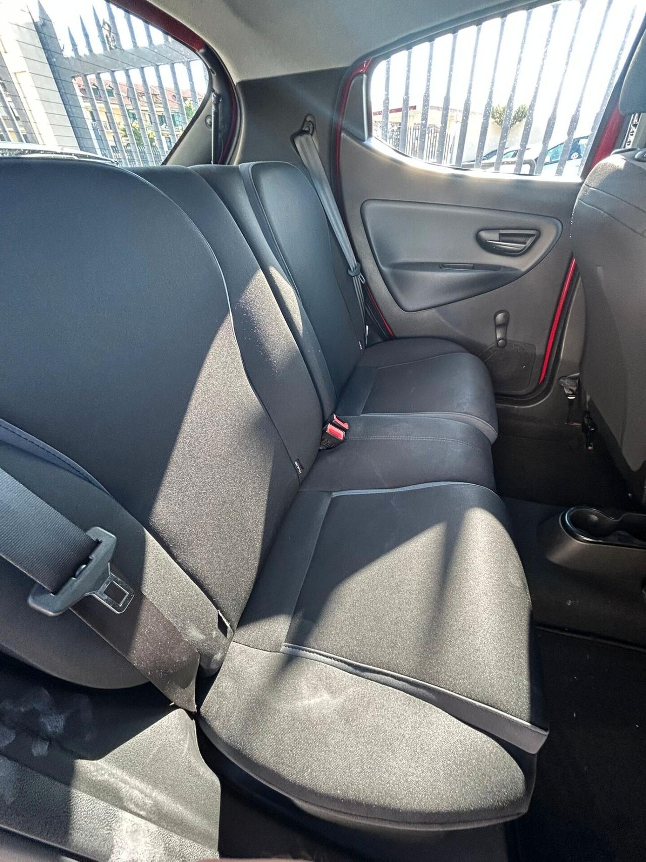 Lancia Ypsilon 1.2 69 CV 5 porte Gold ANNO 2017