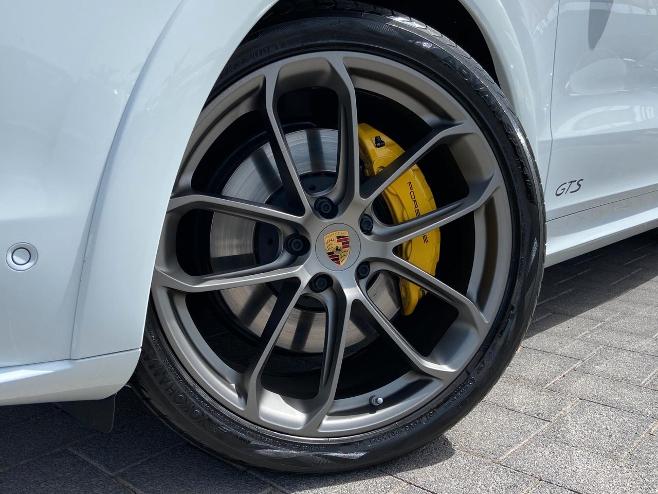 Porsche Cayenne Coupe 4.0 GTS tiptronic