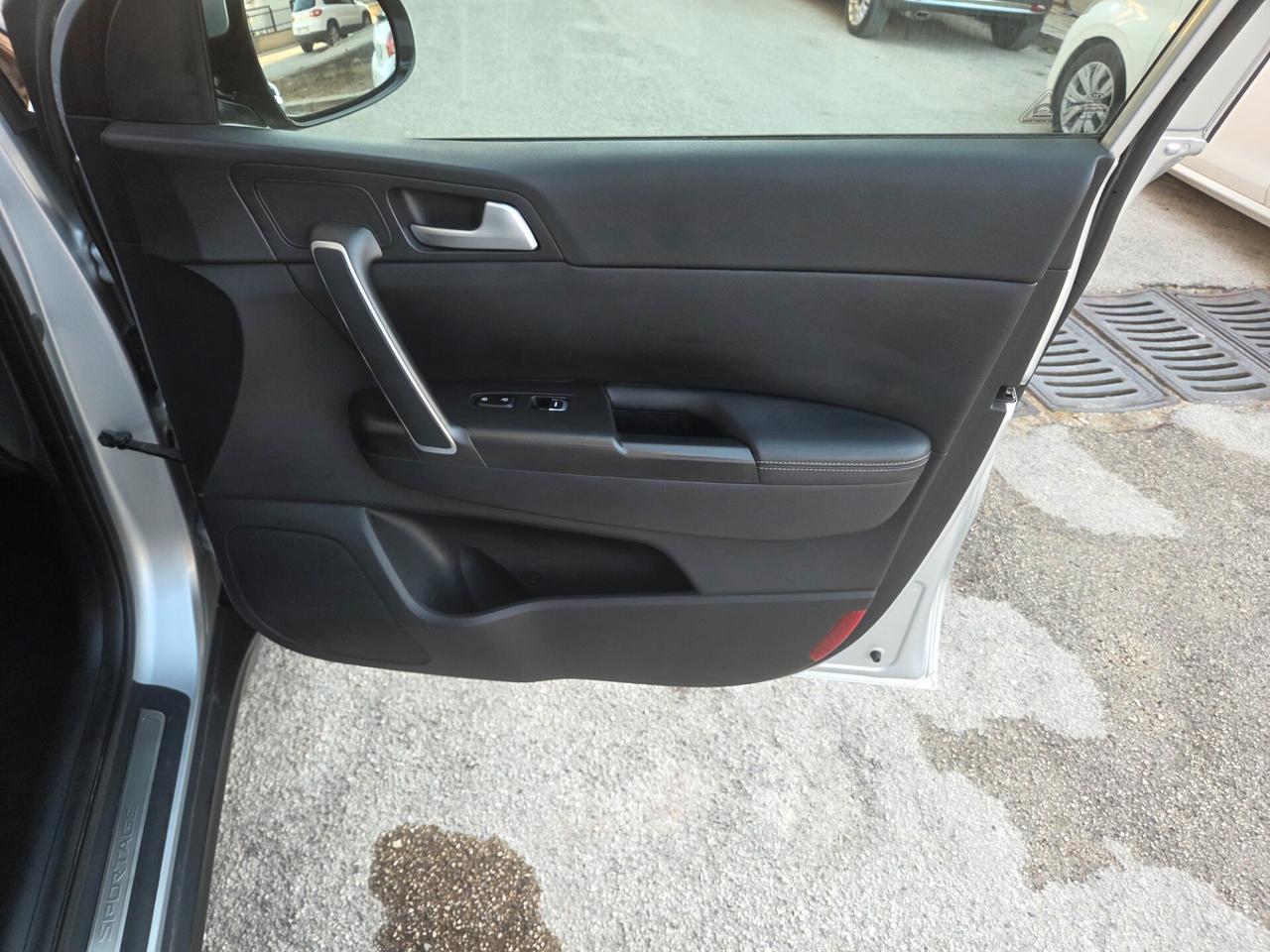 KIA SPORTAGE 1.7 115 CV TETTO APRIBILE SOLI KM 100000 CERTIF