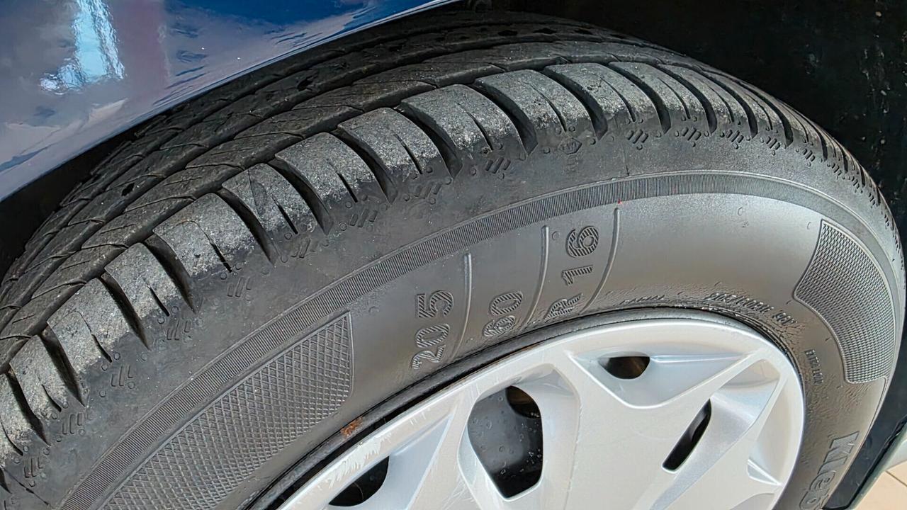 Ford Tourneo Connect Connect7 1.6 TDCi 115 CV Titanium prolungato