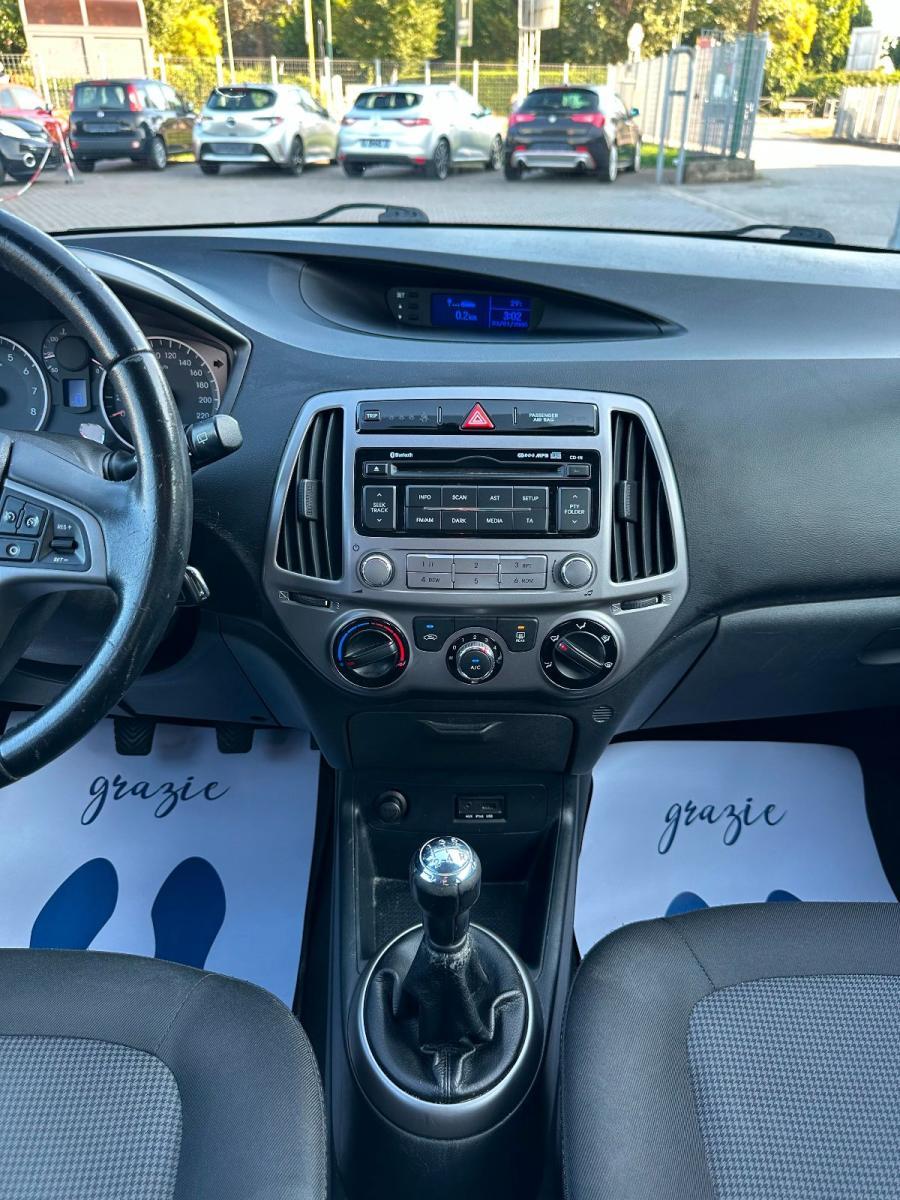 HYUNDAI - i20 - 1.2 5p. Go! Brasil