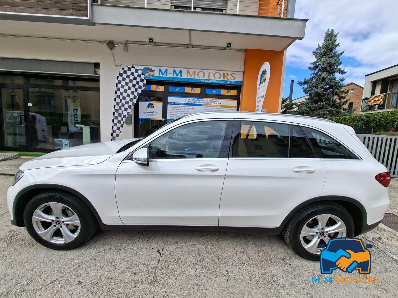 Mercedes-Benz GLC 220 D 4 MATIC premium + tetto apribile