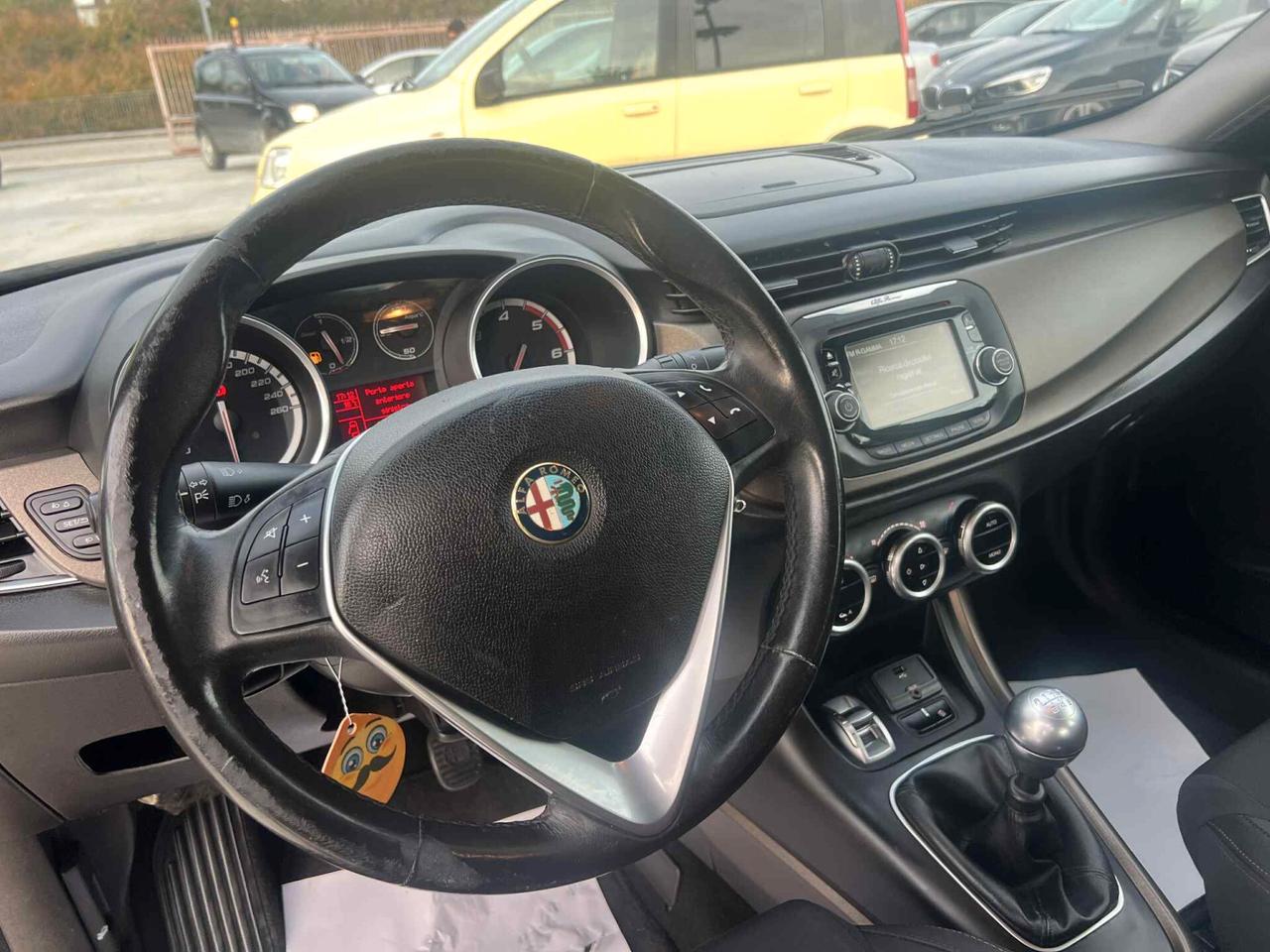 Alfa Romeo Giulietta 1.6 Mjt 105CV -DISTINCTIVE-