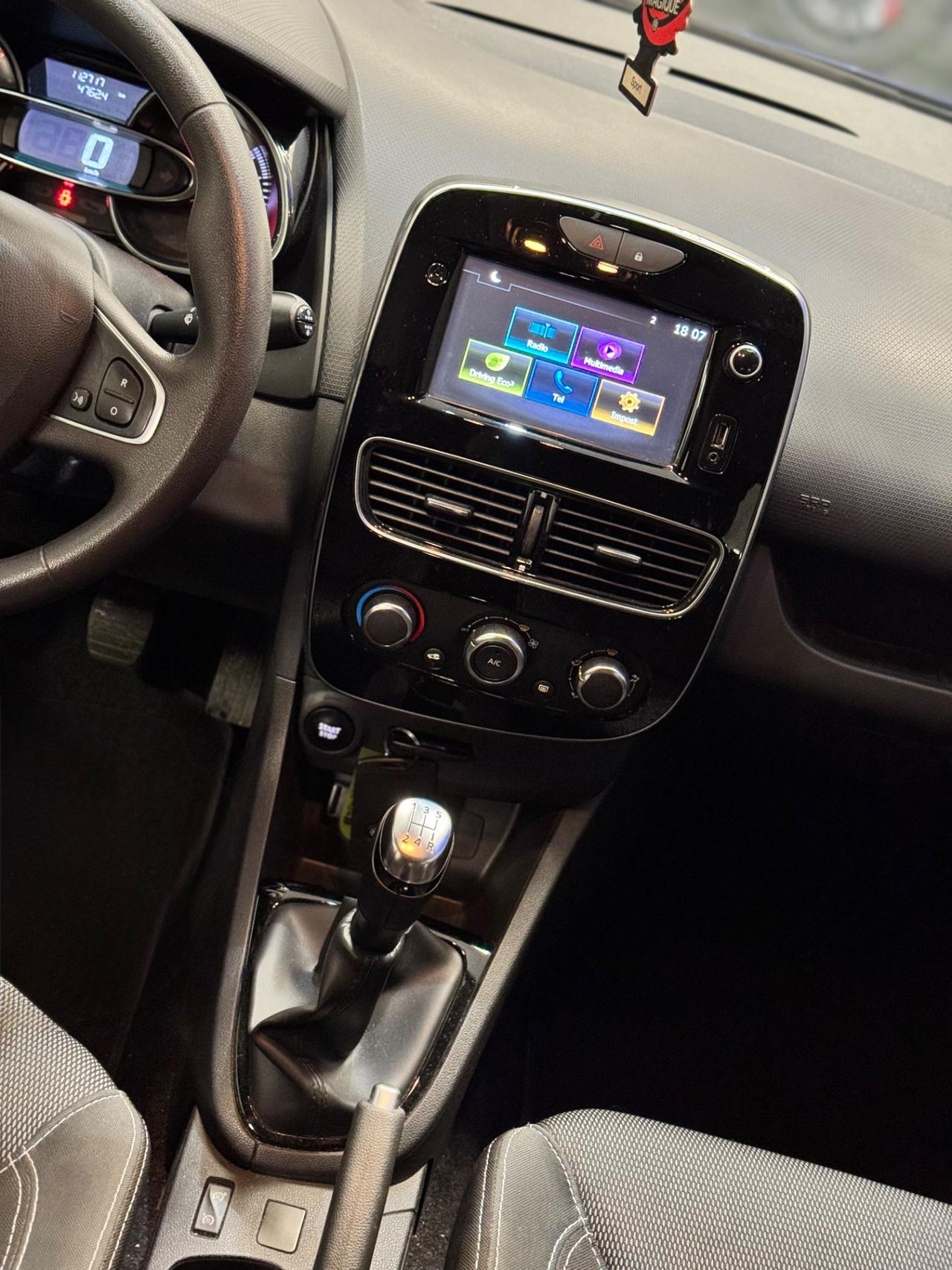 Renault Clio 1.2 75 CV 5 porte Duel