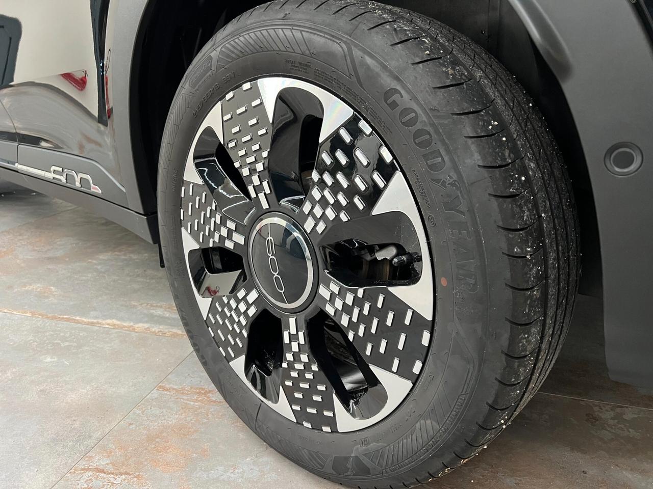 Fiat 600 Hybrid 100 CV DCT MHEV La Prima