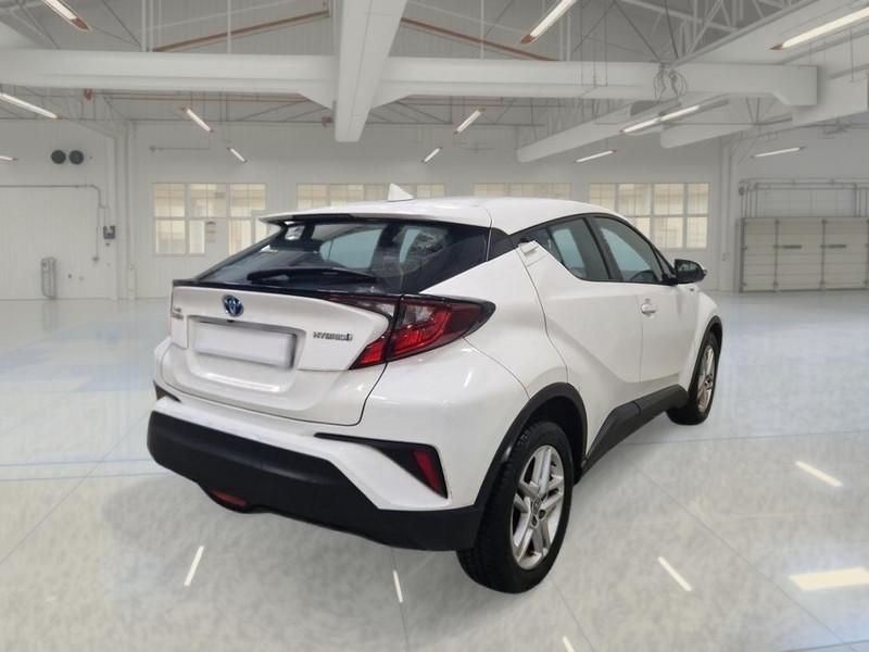 TOYOTA C-HR 1.8H 98CV E-CVT Business