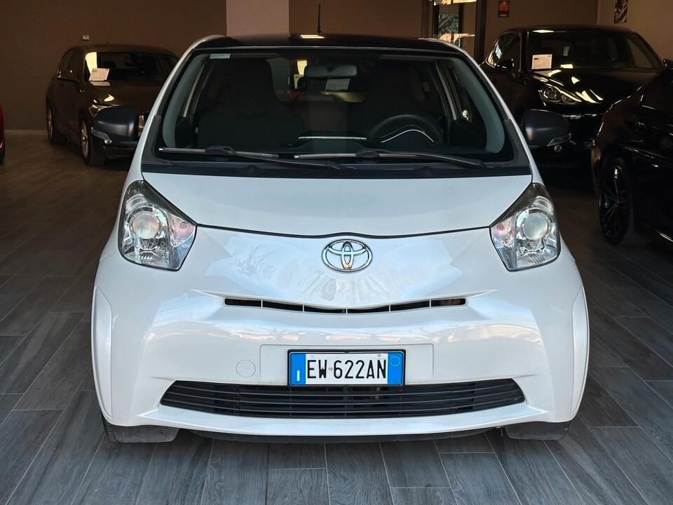Toyota iQ 1.0 Lounge Automatica Cvt