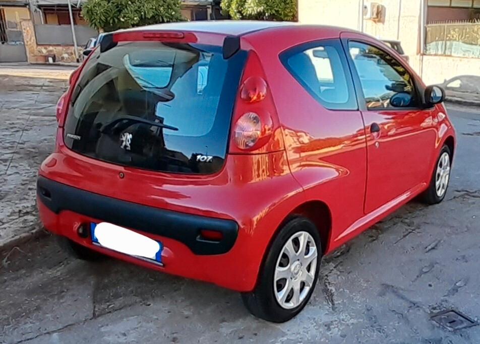 Peugeot 107 1.0 68CV 3p. Desir