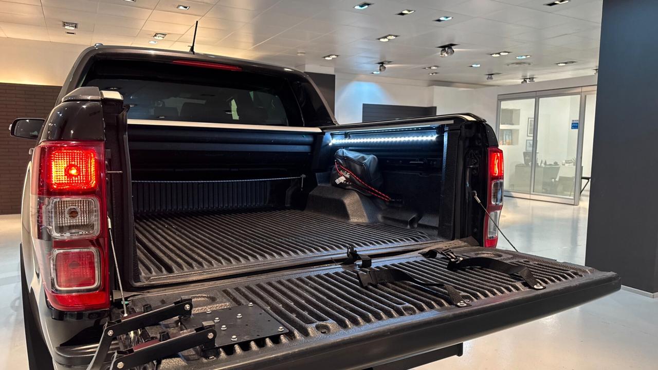 FORD RANGER 4X4 213CV - 2023 AUTO - CARRO