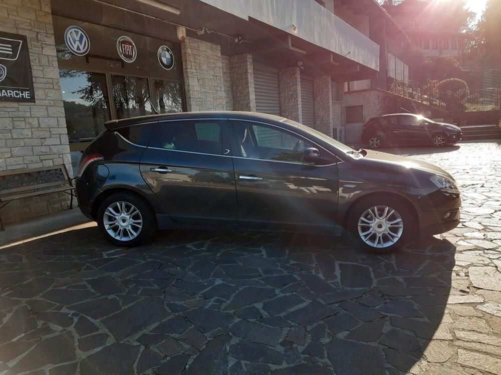 Lancia Delta 2.0 MJT Platinum NEO PATENTATI