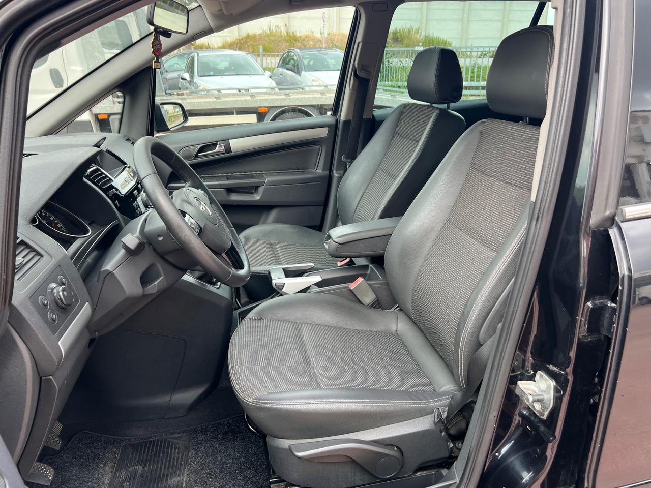 Opel Zafira 1.9 CDTI 120CV Cosmo