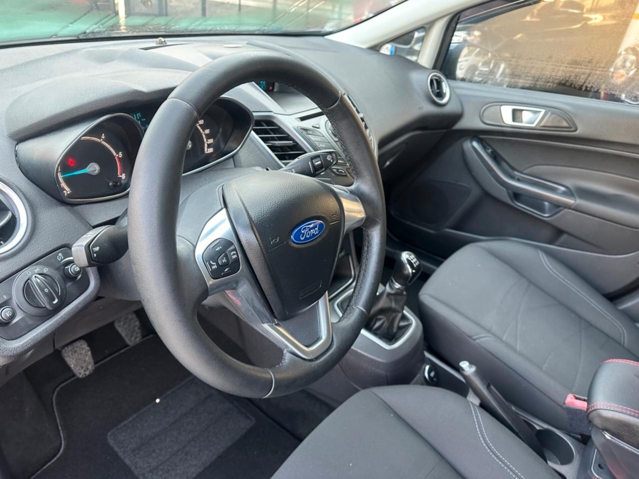 Ford Fiesta 1.5 TDCi 75CV 5 porte Titanium