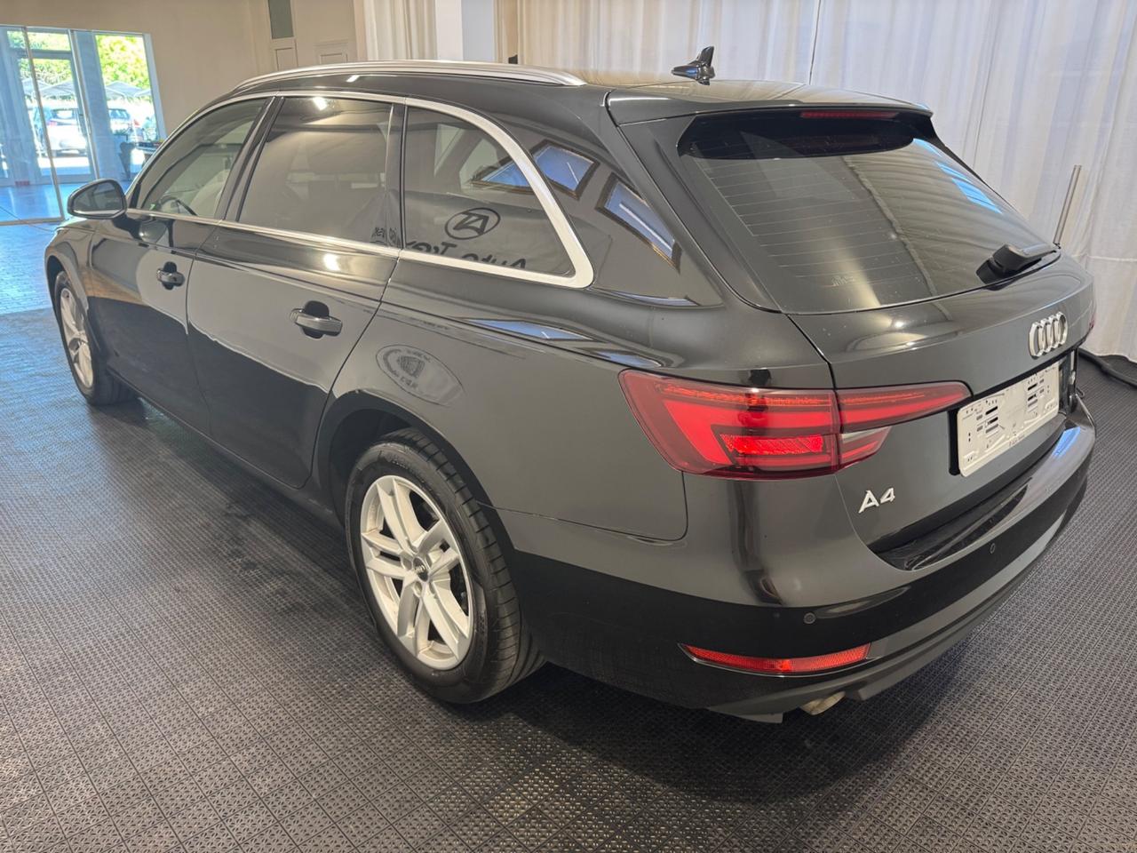 Audi A4 2.0 TDI 150 CV ultra S tronic Sport
