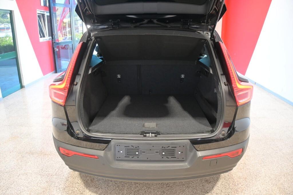 VOLVO XC40 D3 2.0 150CV MOMENTUM CORE