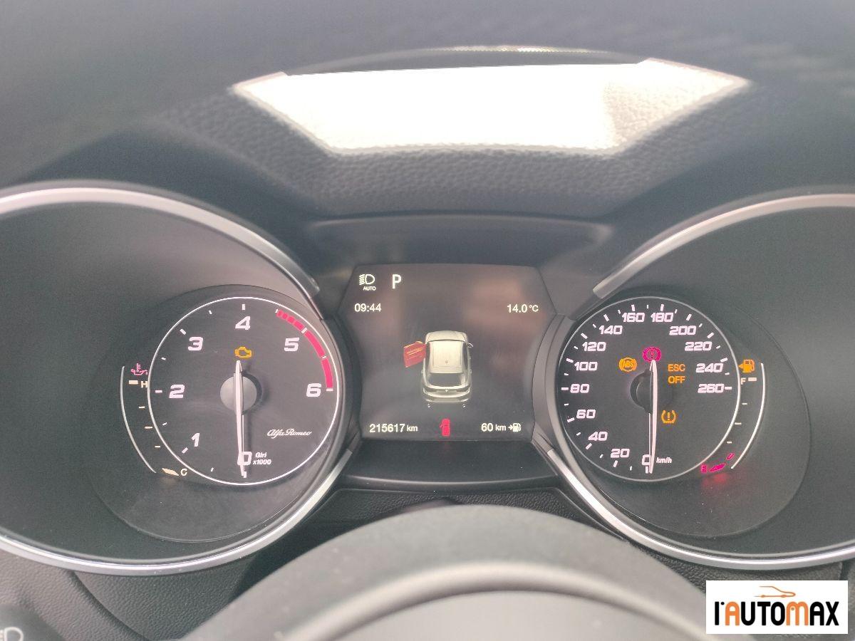 ALFA ROMEO - Stelvio - 2.2 T.diesel 180CV AT8 RWD Bus.