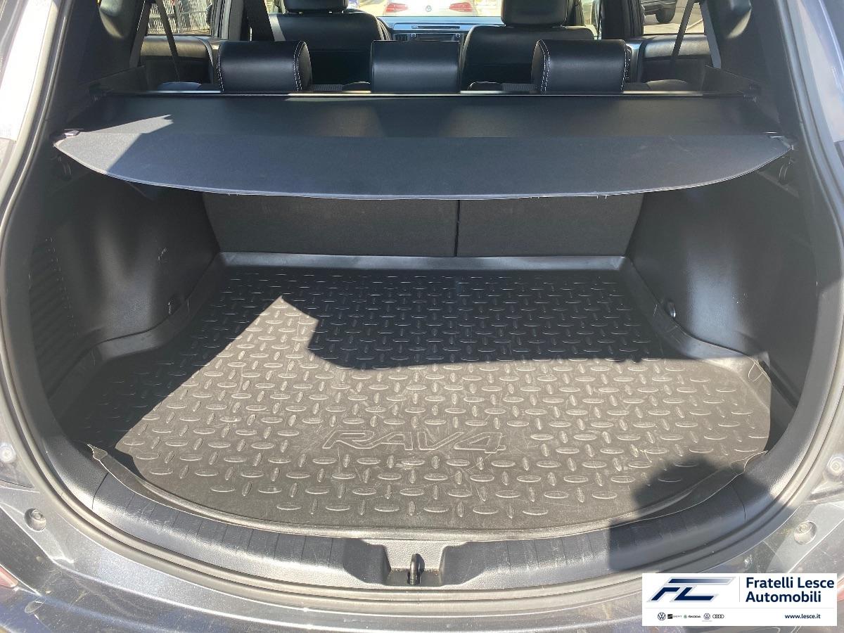 TOYOTA - RAV4 2.0 d-4d Lounge 2wd mt