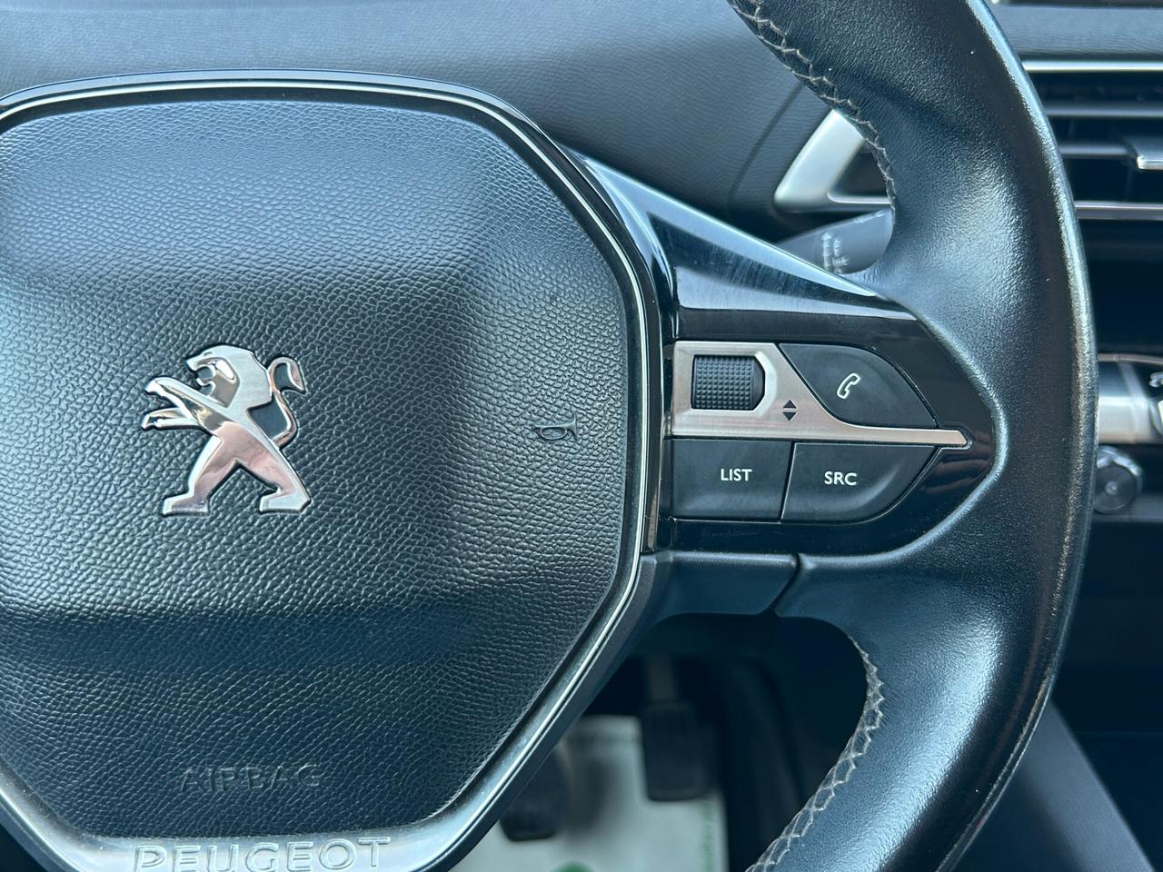 Peugeot 3008 BlueHDi 130 S&S Business