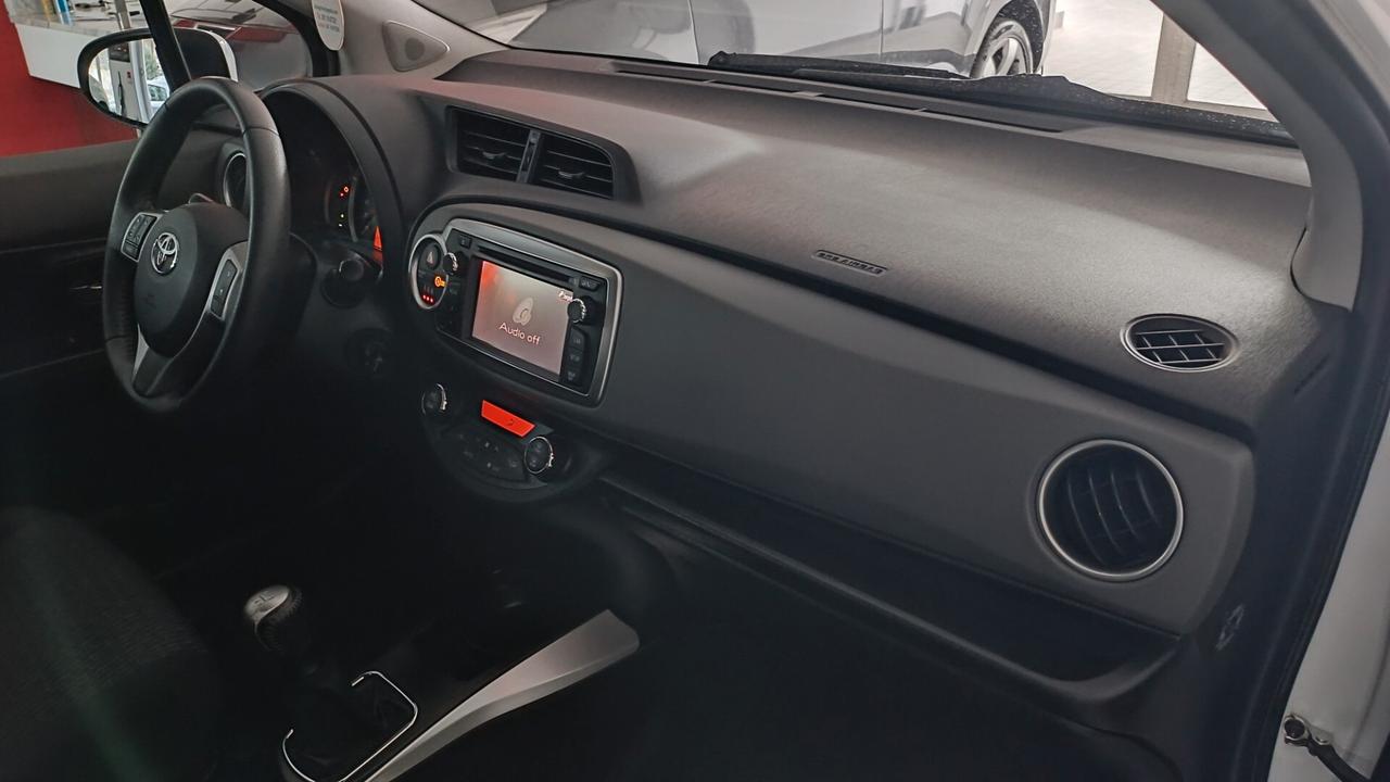 Toyota Yaris 1.0 5 porte