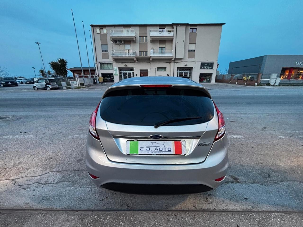 Ford Fiesta 1.5 TDCi 75CV 5 porte Titanium